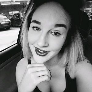 Meet your Posher, Kaitlin